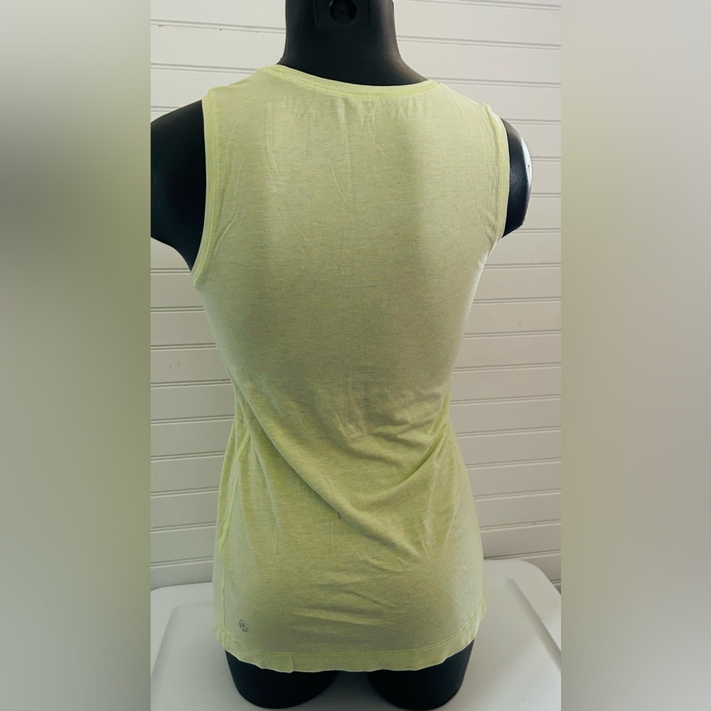 LULULEMON women’s size 6 soft cotton light yellow tank top